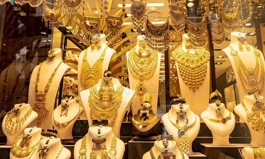 يضم سوق الذهب عدداً كبيراً من متاجر الذهب التي تبيع قطعاً مذهلة من الذهب بأسعار رائعة