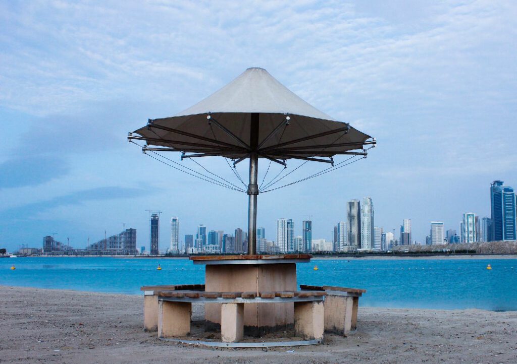 شاطئ الممزر دبي أحد أفضل شواطئ دبي.