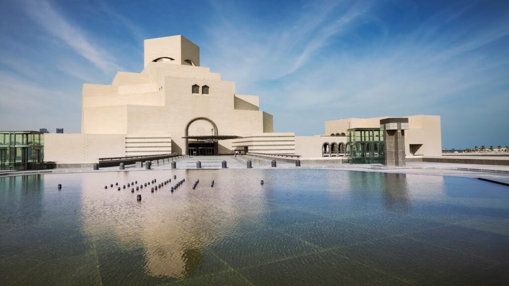 متحف الفن الإسلامي يعد من أشهر المعالم سياحية في قطر. 