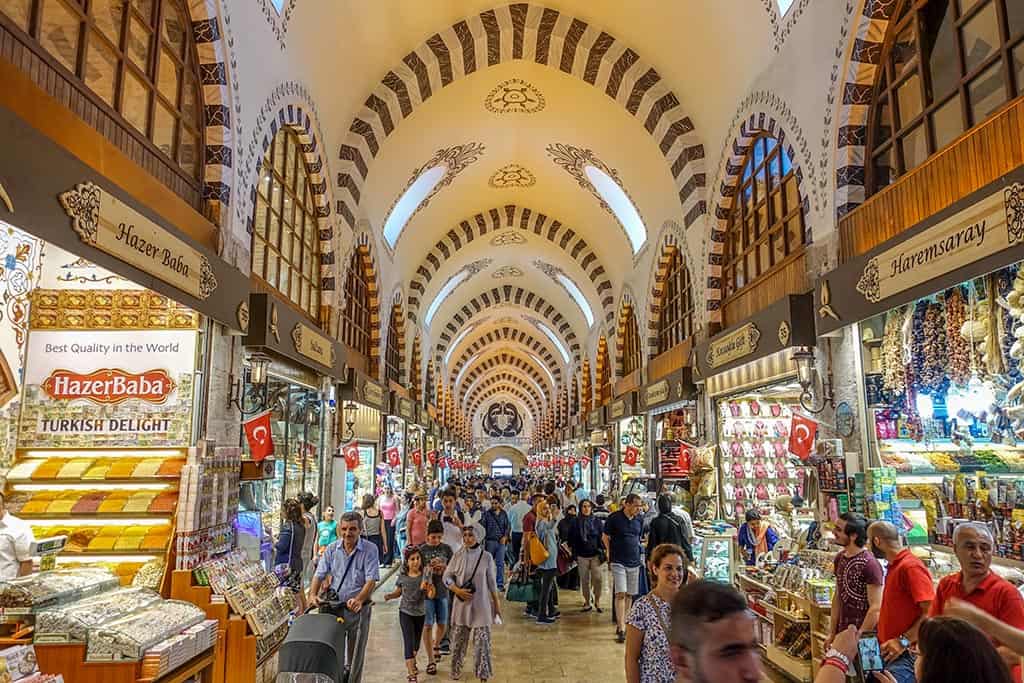 السوق المصري إسطنبول من أشهر الأسواق في إسطنبول