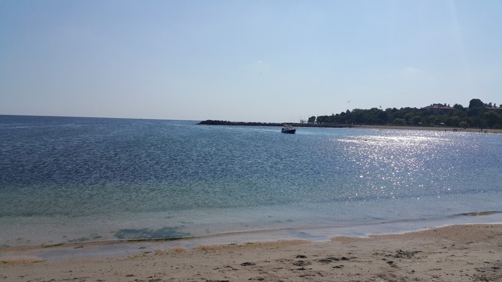 شاطئ كاديكوي