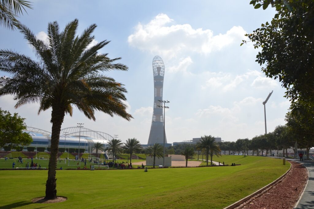 من أشهر حدائق قطر حديقة أسباير ومن اكثر منتزهات قطر جذب للزوار.