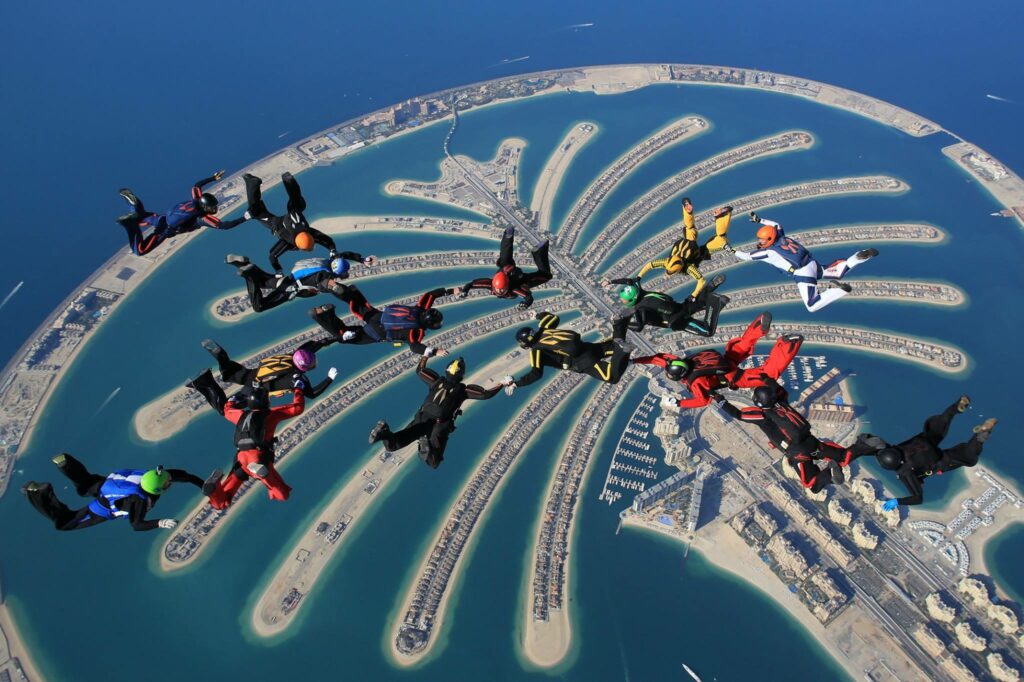 سكاي دايف دبي معالم سياحية في دبي