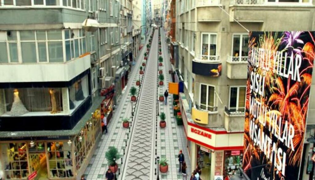 سوق عثمان بيك إسطنبول