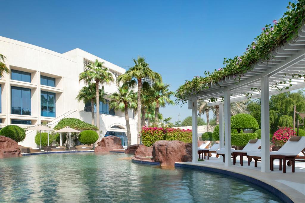 من أفخم فنادق اللؤلؤة قطر فندق ريتز كارلتون الدوحة