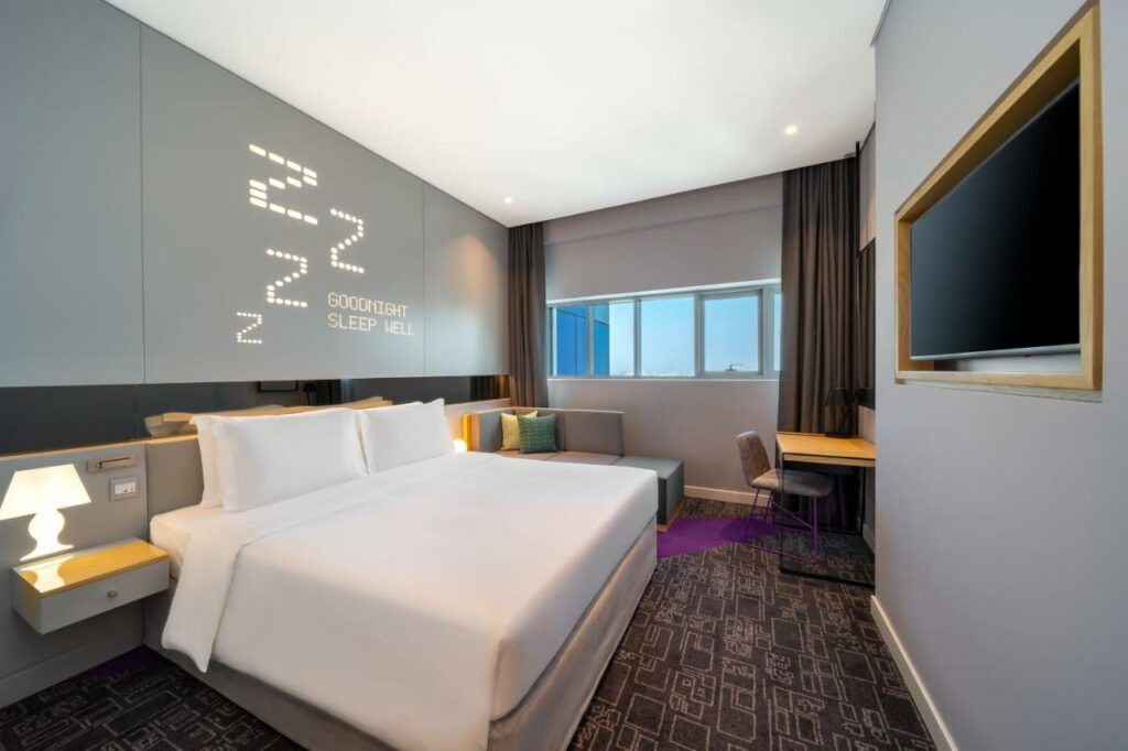 يعتبر فندق ستوديو ام البرشاء واحد من أحسن فنادق البرشاء دبي.