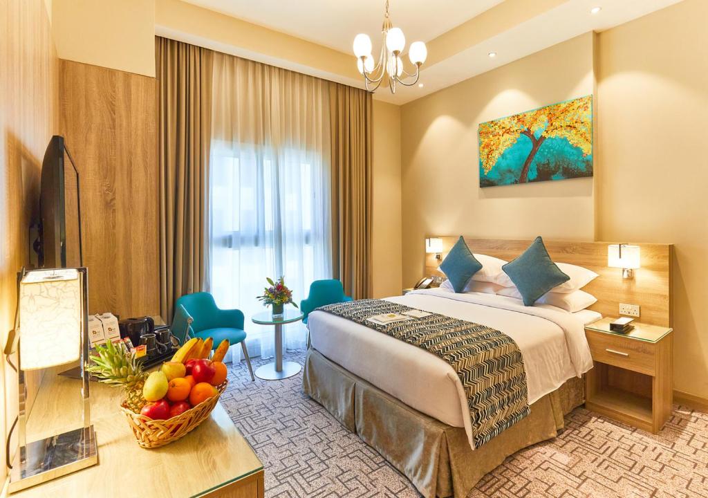 من أبرز فنادق منطقة البرشاء في دبي هو فندق روز بلازا البرشاء.