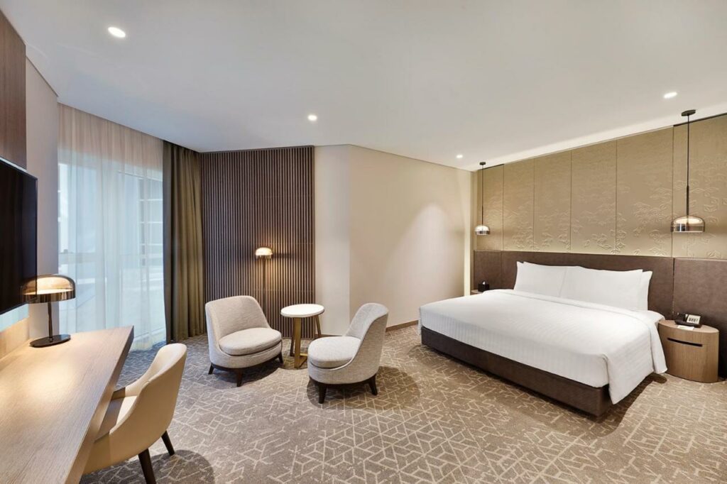 فندق كورتيارد باي ماريوت دبي البرشاء أفضل فنادق دبي للعرسان