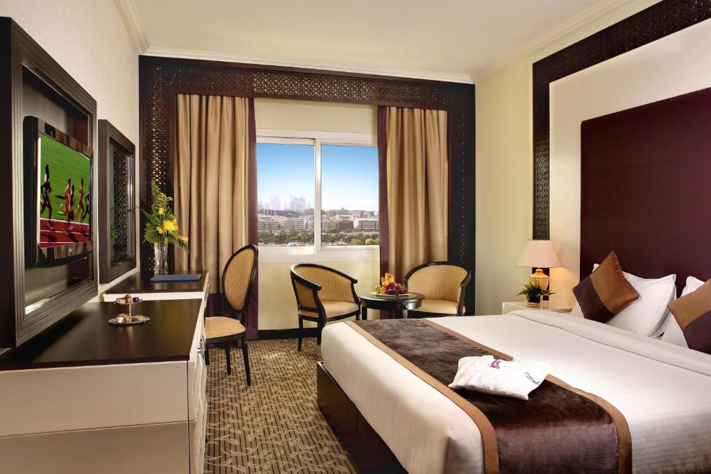 فندق كارلتون تاور دبي يعتبر من أرخص أوتيل في دبي 
