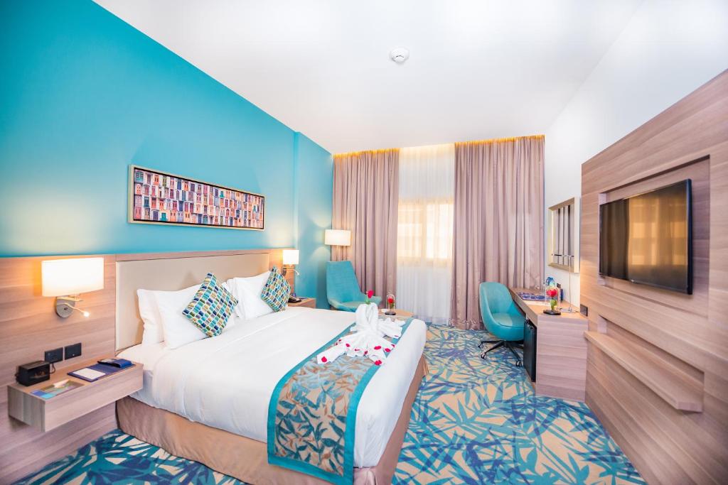 فندق مينا بلازا البرشاء هو من أرخص فنادق البرشاء دبي 