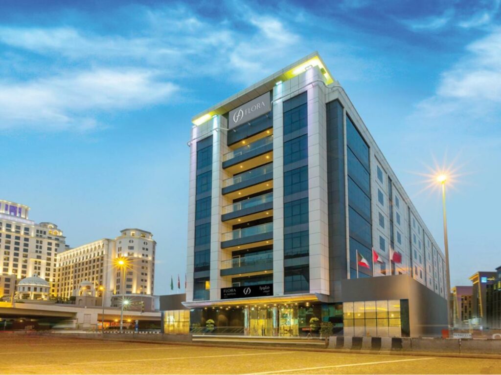 فندق فلورا البرشاء أحد أحدث فنادق شارع الشيخ زايد دبي
