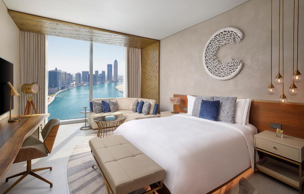 سانت ريجيس داون تاون أحد أفخم فنادق دبي