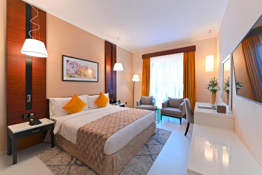 فندق تايم اسما أحد الفنادق الاقتصادية في دبي.