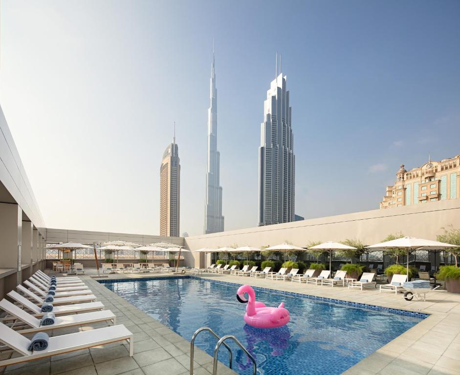 أحسن فندق في دبي هو فندق  روف داون تاون.
