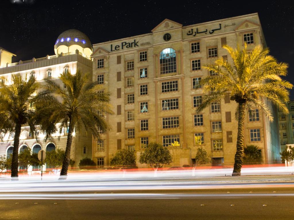 فندق لي بارك قطر من أبرز فنادق في السد قطر.

