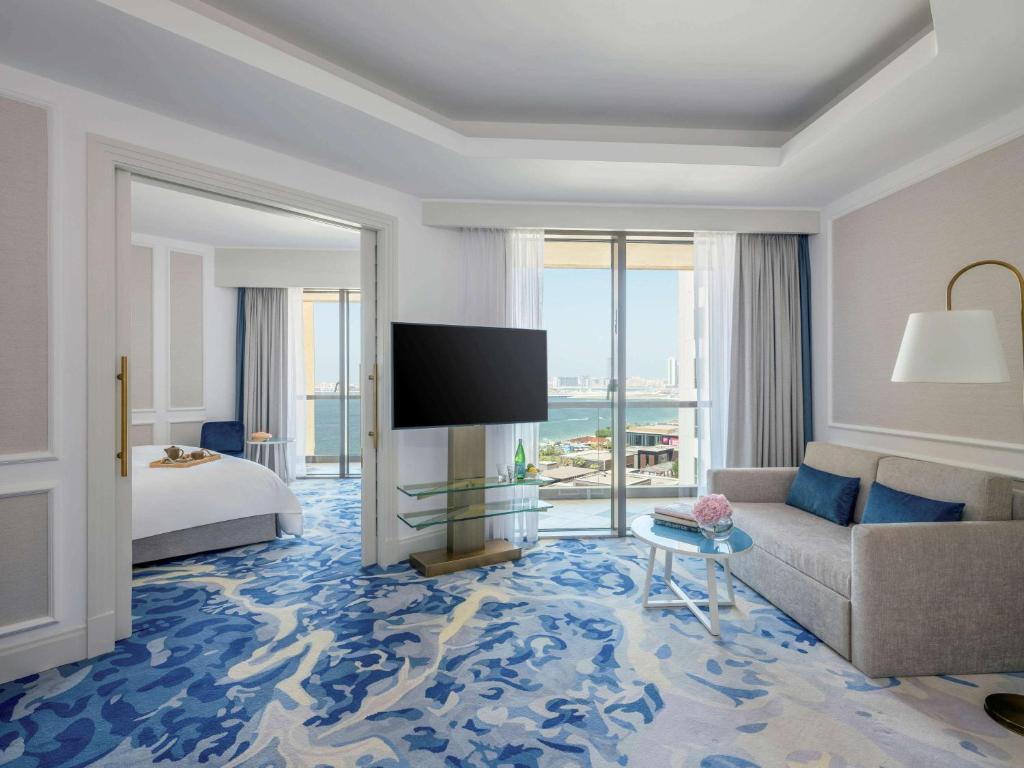 فندق سوفيتل جميرا بيتش دبي احدي فنادق ع البحر في دبي
