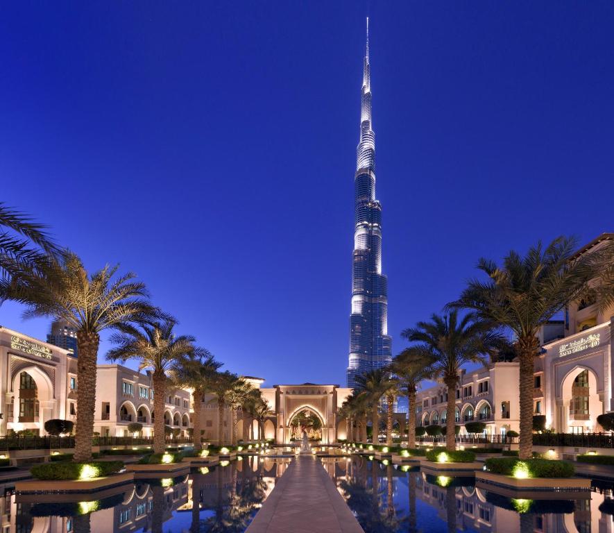 يعتبر فندق بالاس وسط المدينة من أِهر فنادق برج خليفة.