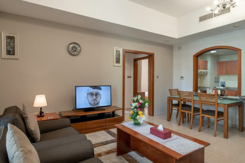 لافيلا نجد للشقق الفندقية البرشاء تصنف كواحدة من أفضل شقق فندقية رخيصة في دبي شارع الشيخ زايد.