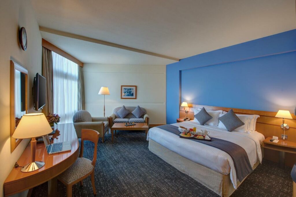 يُعد فندق جي 5 بور سعيد دبي أحد أرقى فنادق الديرة دبي 3 نجوم.