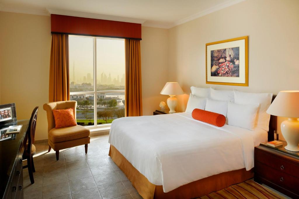 شقق ماريوت الفندقية خور دبي واحدة من فنادق ديرة دبي 4 نجوم.