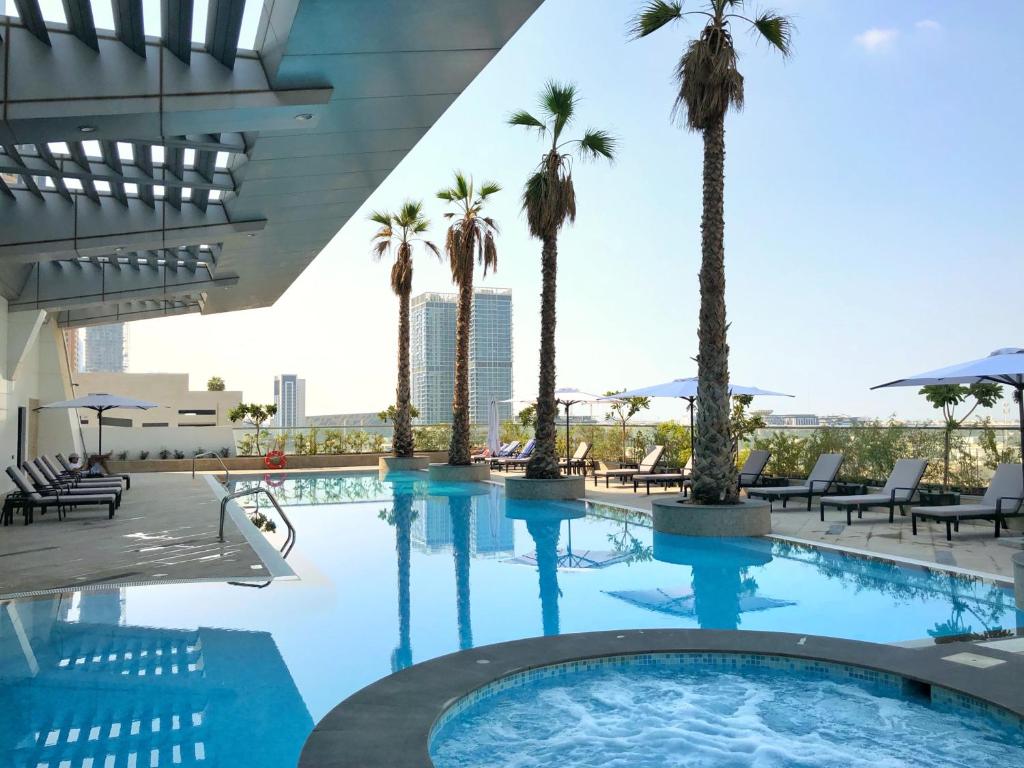 ستايبريدج سويتس مركز دبي المالي حد فنادق مطلة على برج خليفة