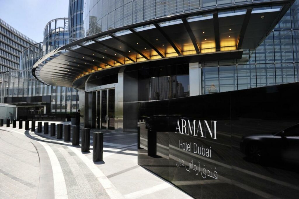 فندق أرماني أشهر فنادق وسط دبي.