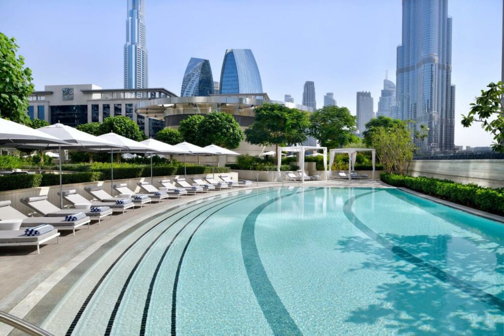 فندق ادرس سكاي فيو أفخم فنادق دبي وسط المدينة.