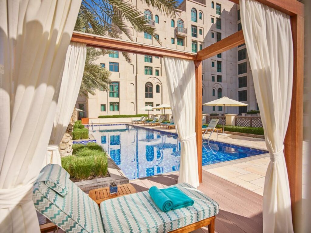 المنزل داون تاون دبي أبرز فنادق في وسط دبي.