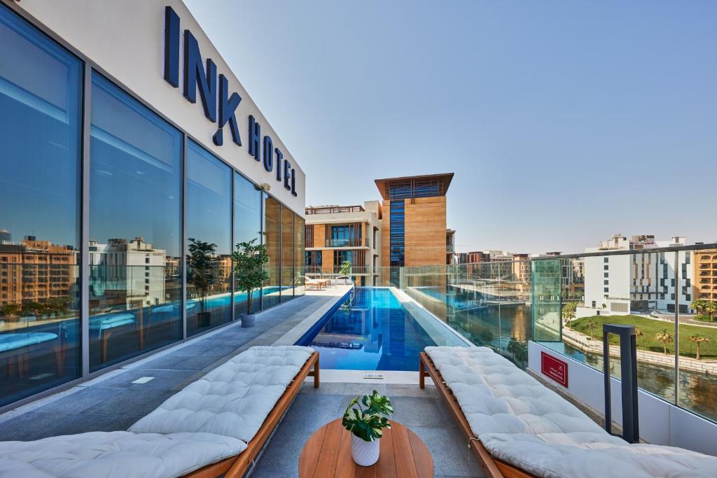 يعد فندق انك دبي أحد أفضل فنادق الفيستيفال دبي.