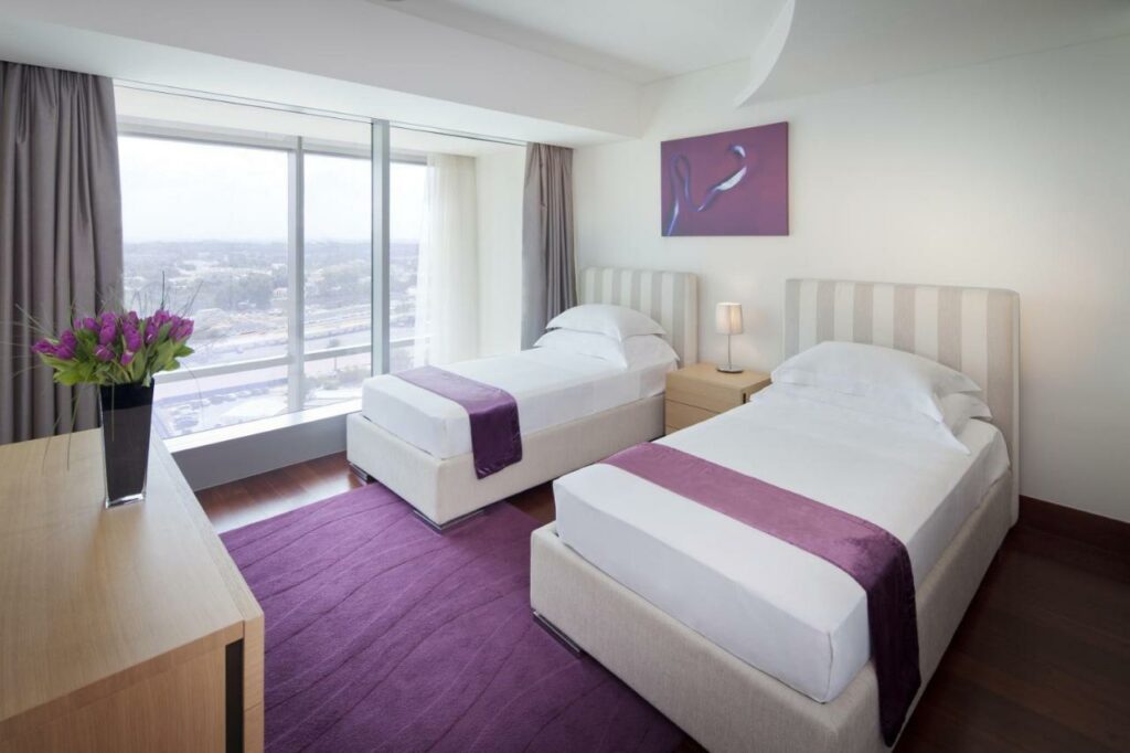 مساكن جميرا ليفنج بالمركز التجاري العالمي واخد من أجمل شقق فندقية خمس نجوم دبي.

