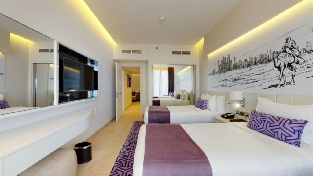 ميركيور دبي برشا هايتس للأجنحة الفندقية تتميز الغرف بالاوان الهادئه والفرش الآثاث الراقي.