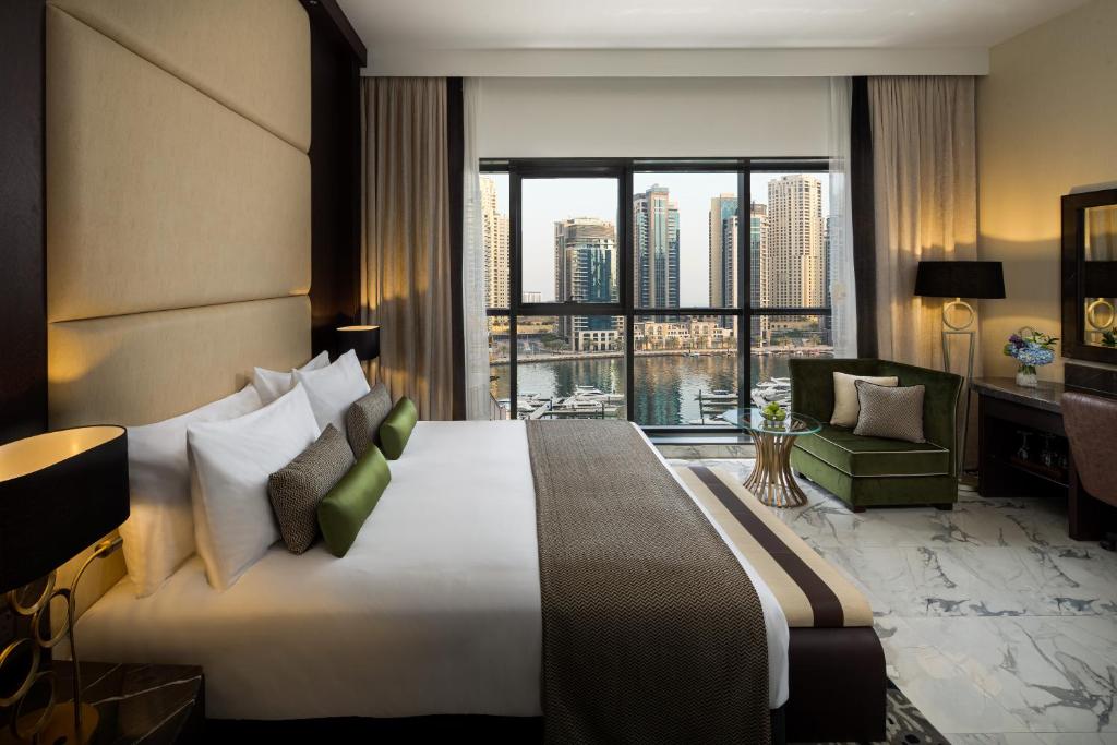 فندق ميلينيوم بليس دبي أحد أفضل فنادق دبي مارينا على البحر