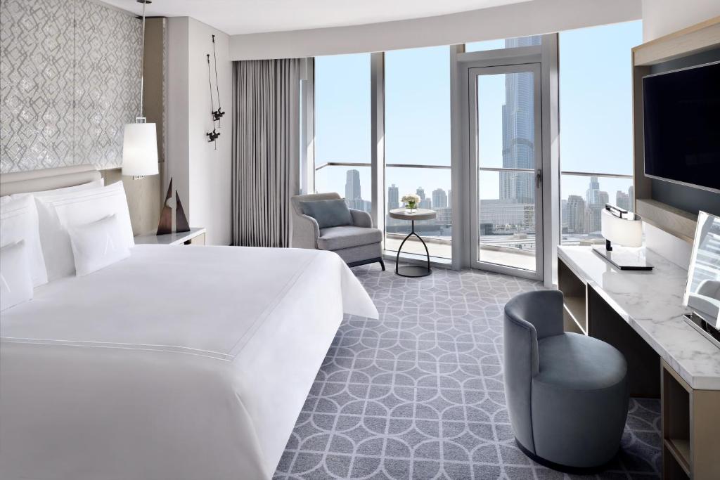 فندق العنوان دبي مول أفضل فنادق مطلة على نافورة دبي
