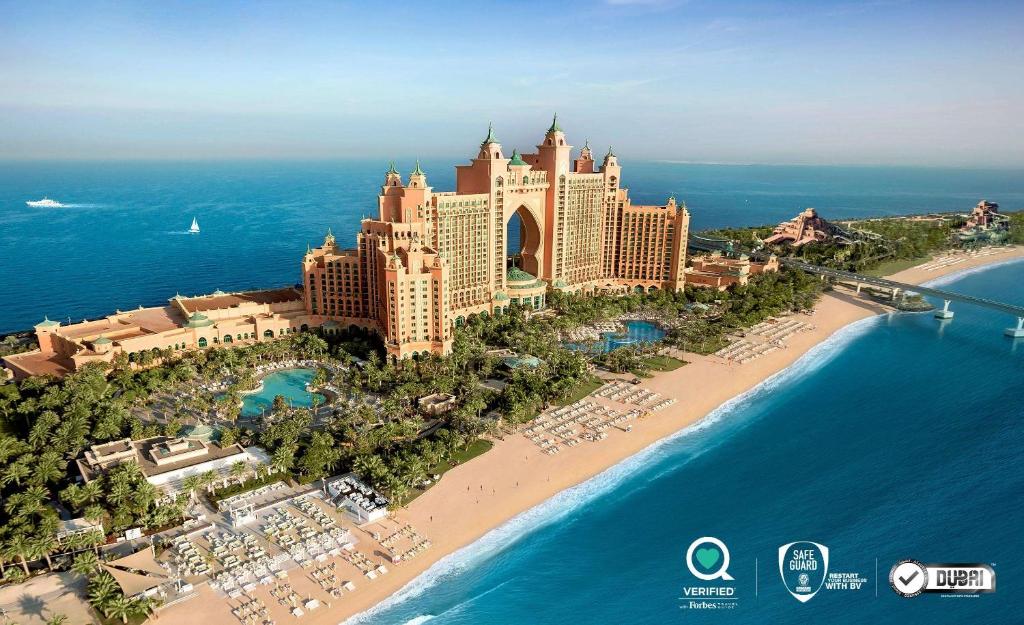 فندق الاتلانتس دبي  يعد من فنادق النخلة جميرا الجذابة.