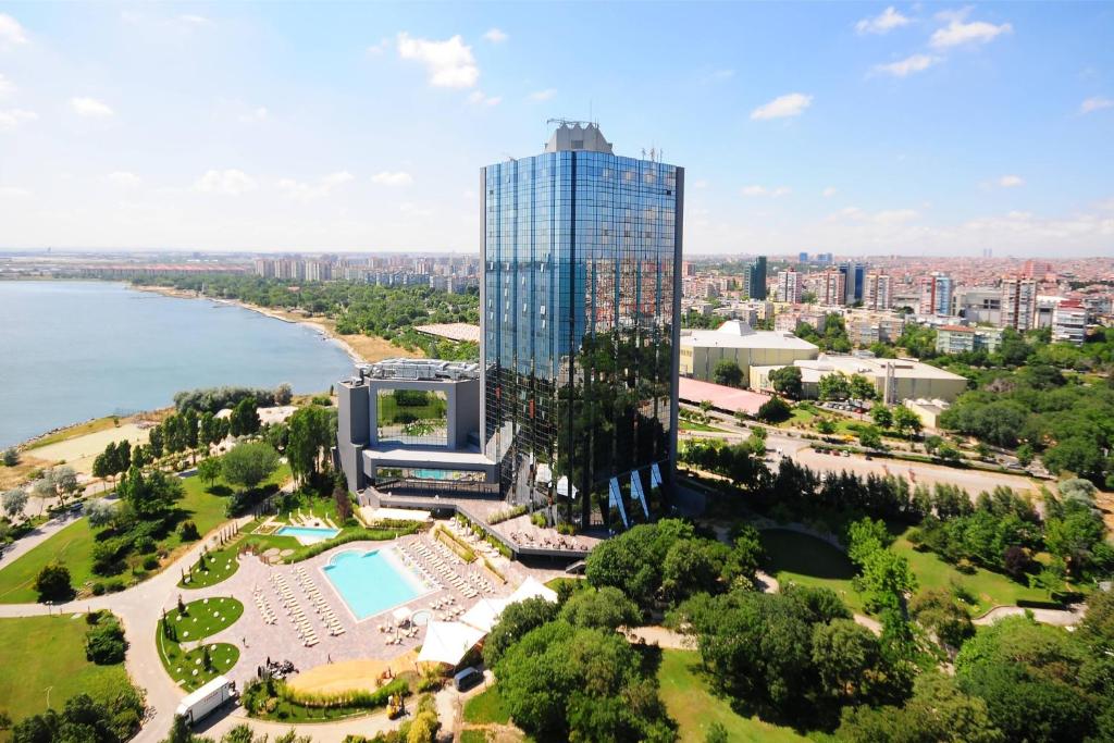 فندق شيراتون إسطنبول أتاكوي أحد أفخم فنادق بكركوي إسطنبول