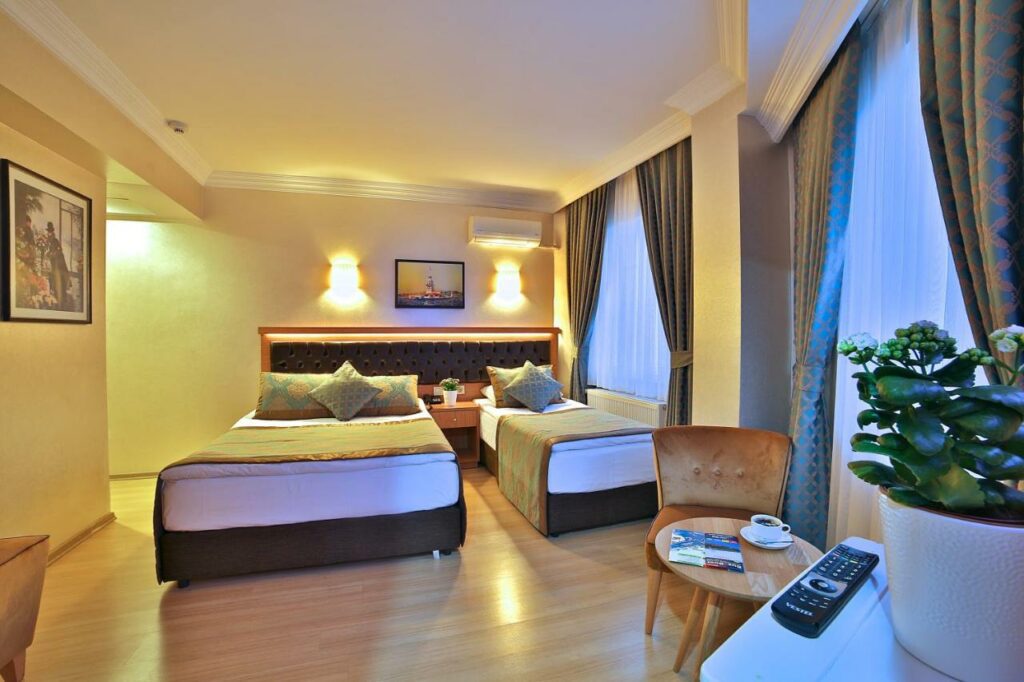 فندق ريسيتباشا إسطنبول من أهم فنادق امينونو إسطنبول.