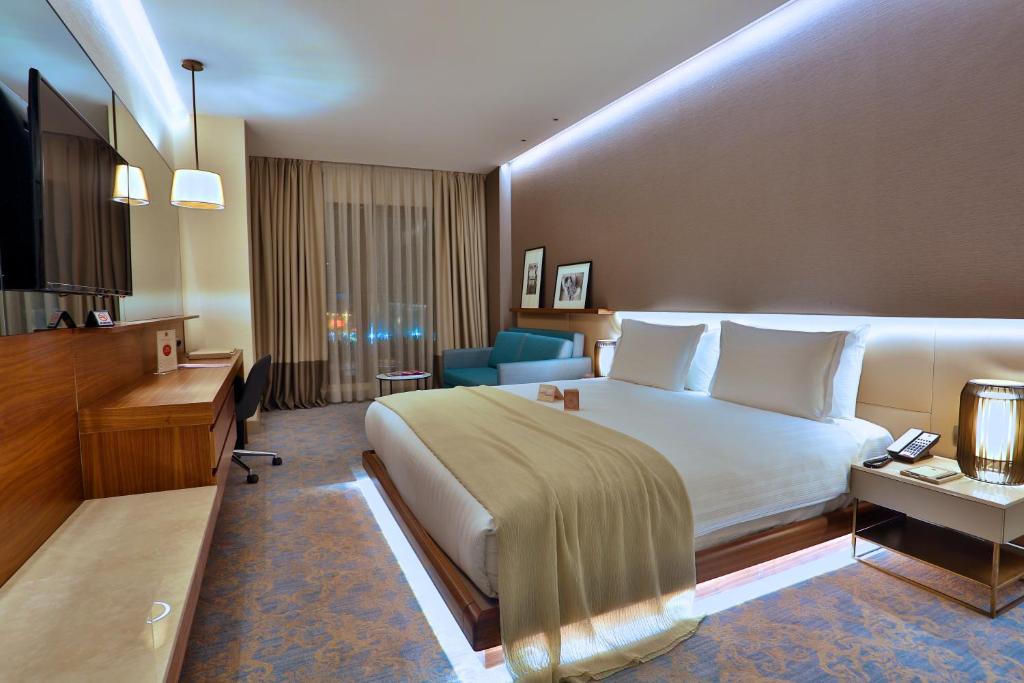 يعد فندق وسبا دوسو دوسي داونتاون أحد أشهر فنادق فاتح في إسطنبول.