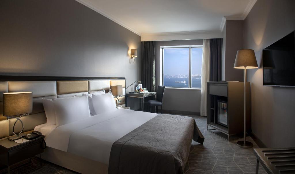 فندق تقسيم سكوير أحد فنادق مطلة على البسفور إسطنبول
