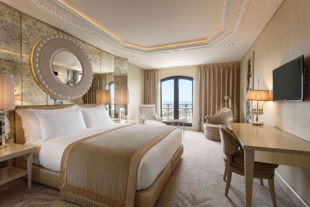 يعد فندق ويندهام غراند إسطنبول كالاميس مارينا أحد أروع فنادق إسطنبول اسيا.