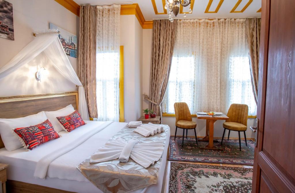 فندق إبريل ستوري أبارت أحد شقق مفروشة إسطنبول للإيجار