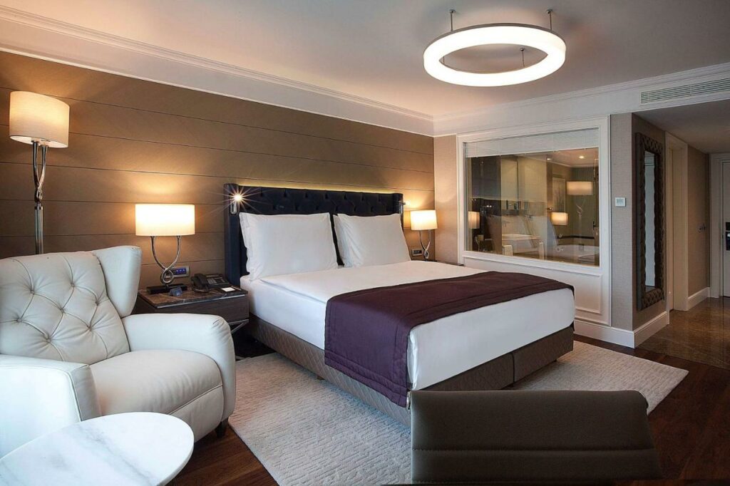 فندق راديسون بلو شيشلي يعد من أشهر سلسلة فندق راديسون بلو إسطنبول.