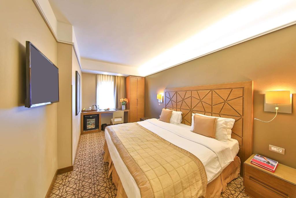  فندق رمادا إسطنبول تقسيم أشهر سلسلة فندق رمادا إسطنبول.