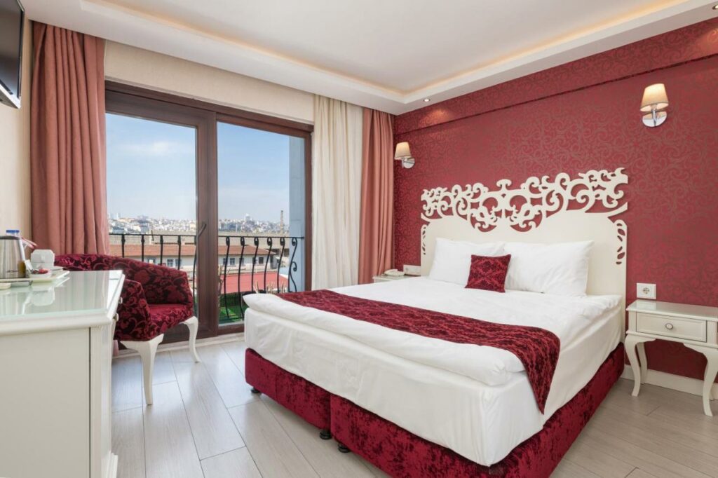 فندق دريم بوسفور إسطنبول من أشهر فنادق سيركجي إسطنبول.