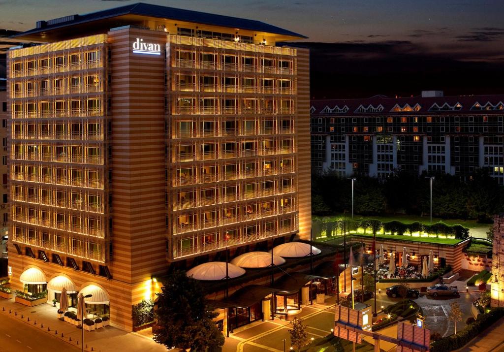 ديفان إسطنبول هو أحسن الفنادق في إسطنبول
