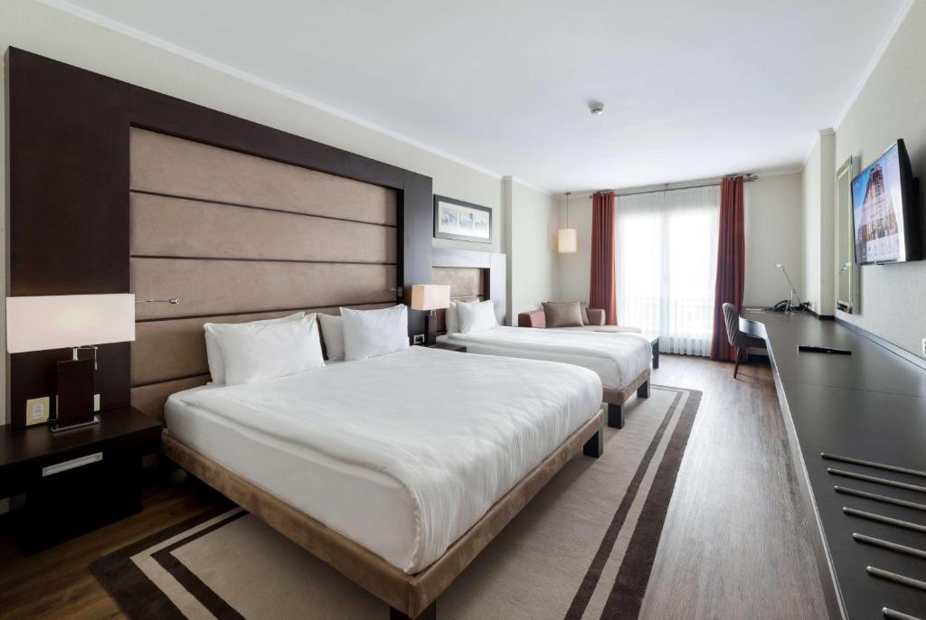 رمادا بلازا إسطنبول هو من أفخم فنادق إسطنبول 5 نجوم 
