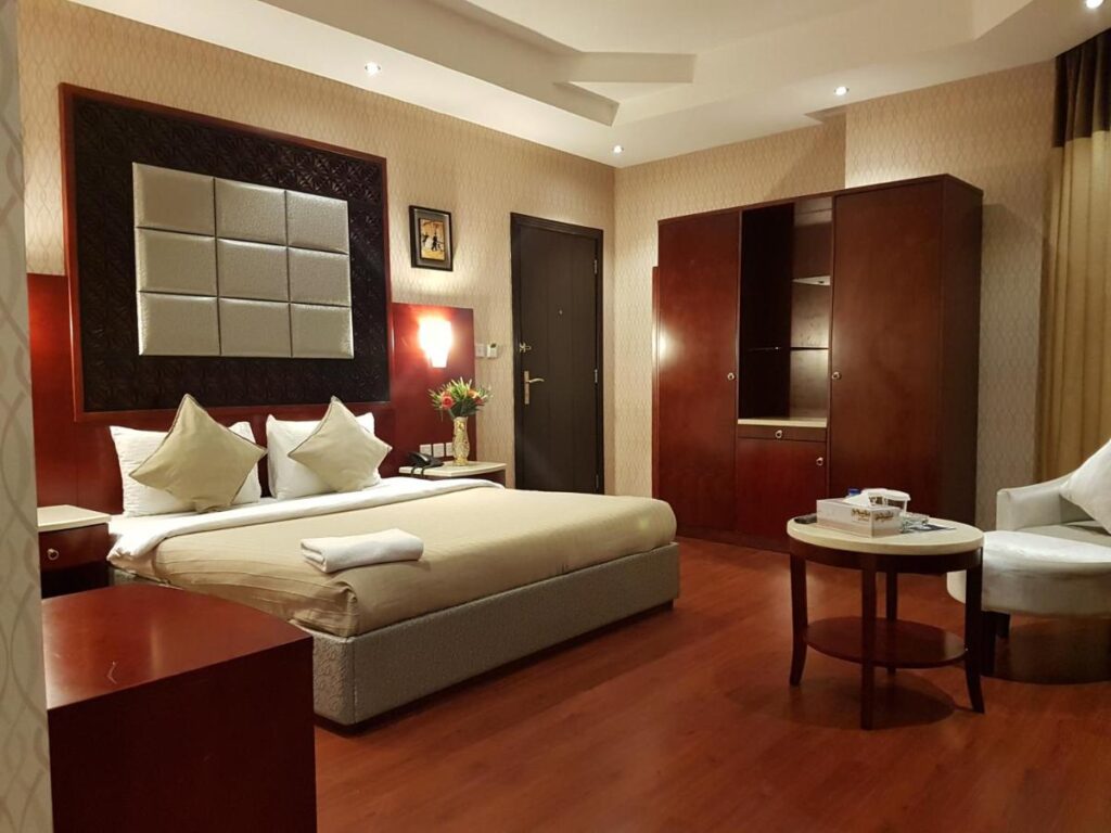 فندق وايت مون ريزيدنس قطر أجمل شقق فندقية في السد قطر.