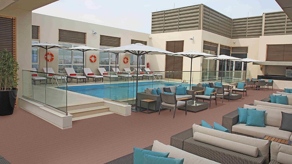 يعتبر فندق سنترو الخبر من أفخم فنادق الخبر على الشاطئ.