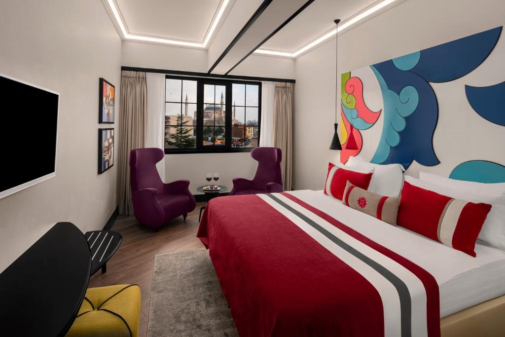 من أفضل فنادق فاتح إسطنبول هو فندق سورا ايا صوفيا إسطنبول.
