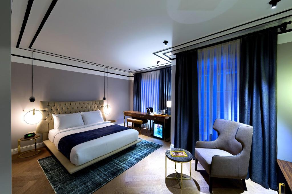 فنادق والتون غالاتا أجمل فنادق في كاراكوي إسطنبول.
