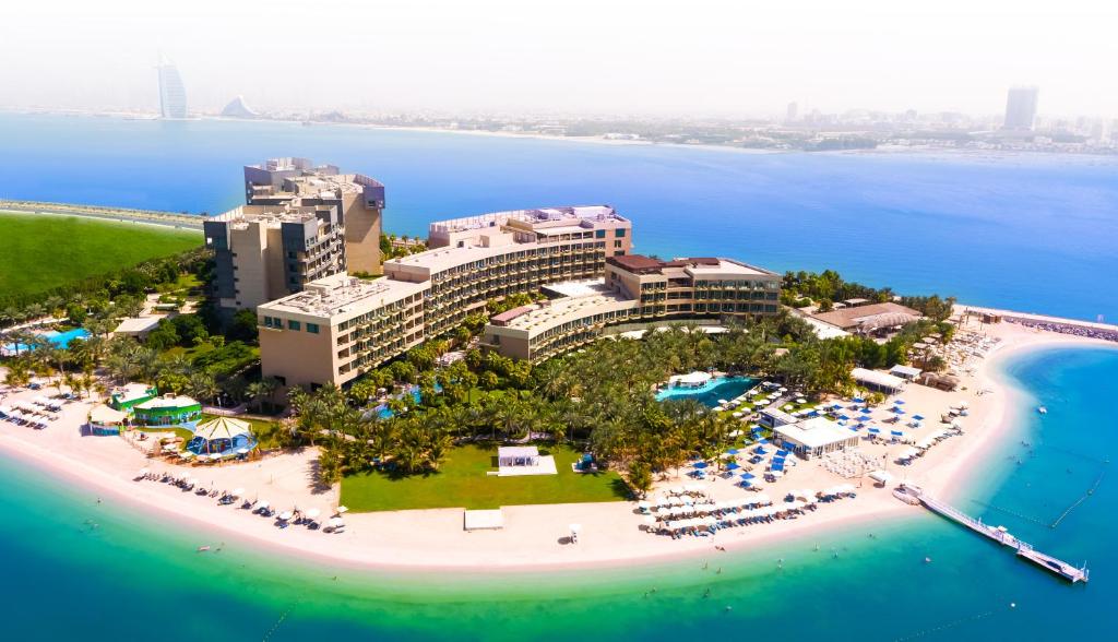 فندق وأجنحة ريكسوس النخلة أفضل فنادق دبي لشهر العسل.